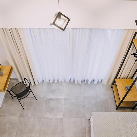 يميناريا Blue Stone Luxury Suites المظهر الخارجي الصورة