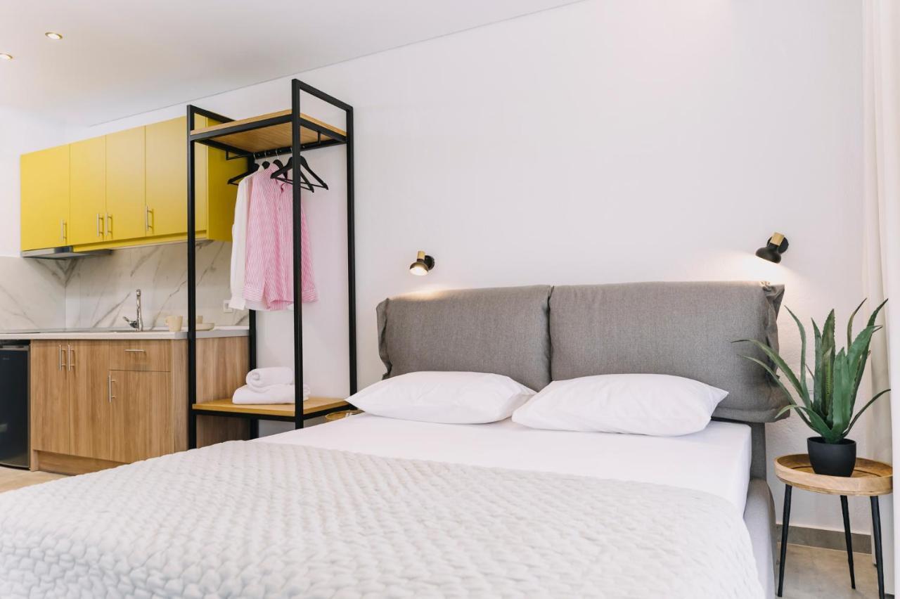 يميناريا Blue Stone Luxury Suites المظهر الخارجي الصورة
