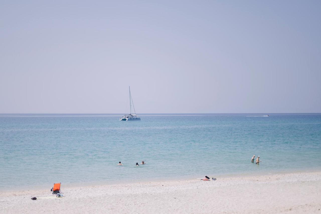 يميناريا Blue Stone Luxury Suites المظهر الخارجي الصورة