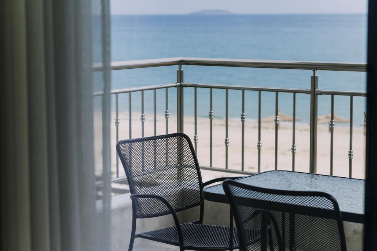 يميناريا Blue Stone Luxury Suites المظهر الخارجي الصورة