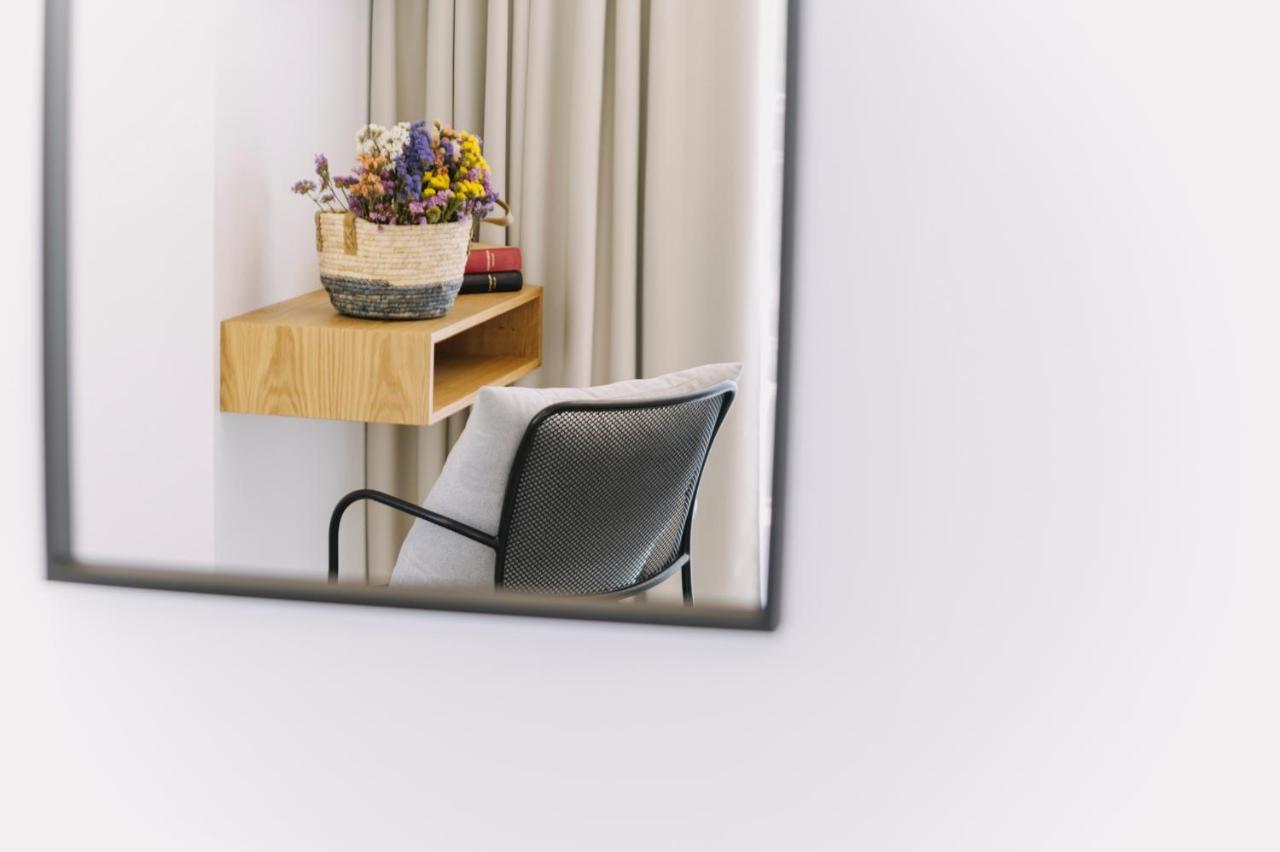 يميناريا Blue Stone Luxury Suites المظهر الخارجي الصورة