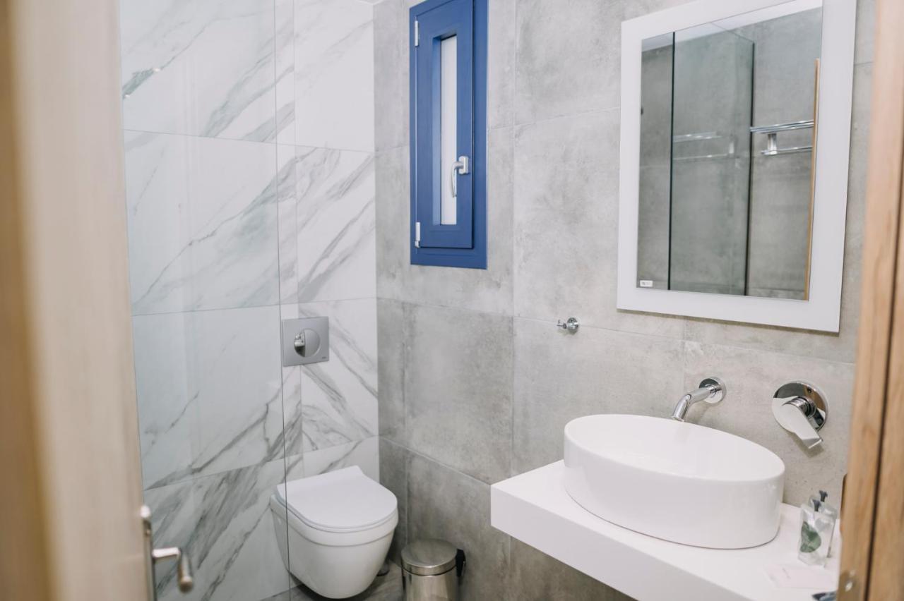 يميناريا Blue Stone Luxury Suites المظهر الخارجي الصورة