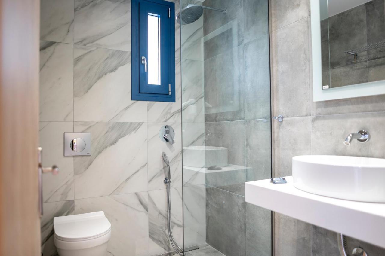 يميناريا Blue Stone Luxury Suites المظهر الخارجي الصورة