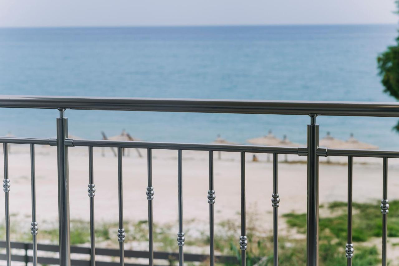 يميناريا Blue Stone Luxury Suites المظهر الخارجي الصورة