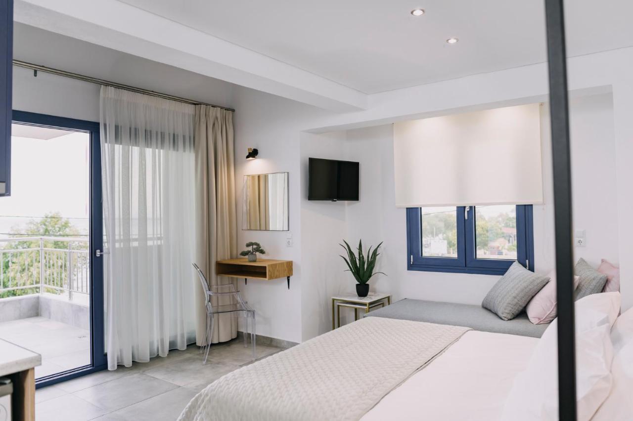 يميناريا Blue Stone Luxury Suites المظهر الخارجي الصورة